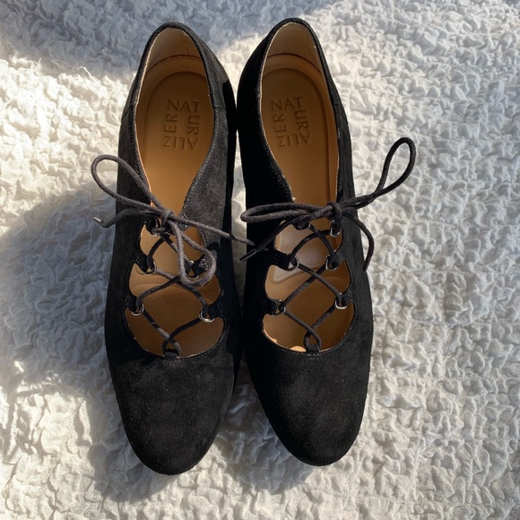 Naturalizer Shoes - NWOT Naturalizer Heel Naturalizer Shoes - NWOT Naturalizer Heel